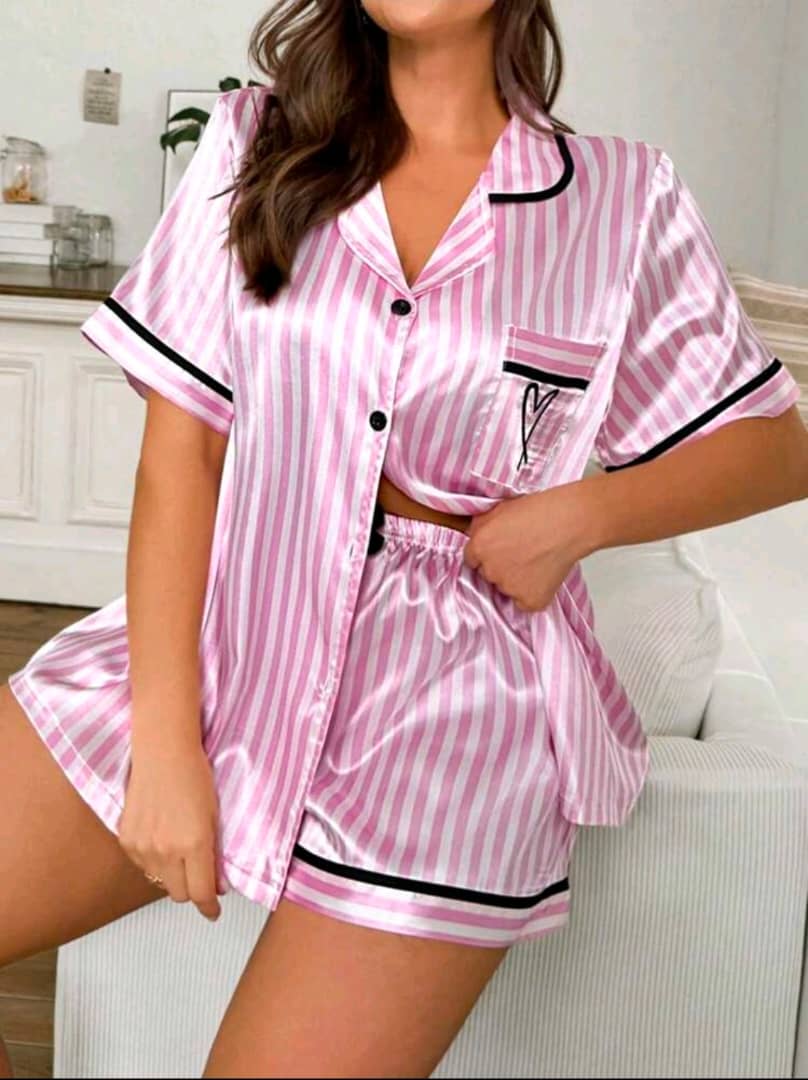 Ensemble Pyjama Short Satiné Rayé Rose & Blanc – Image 2